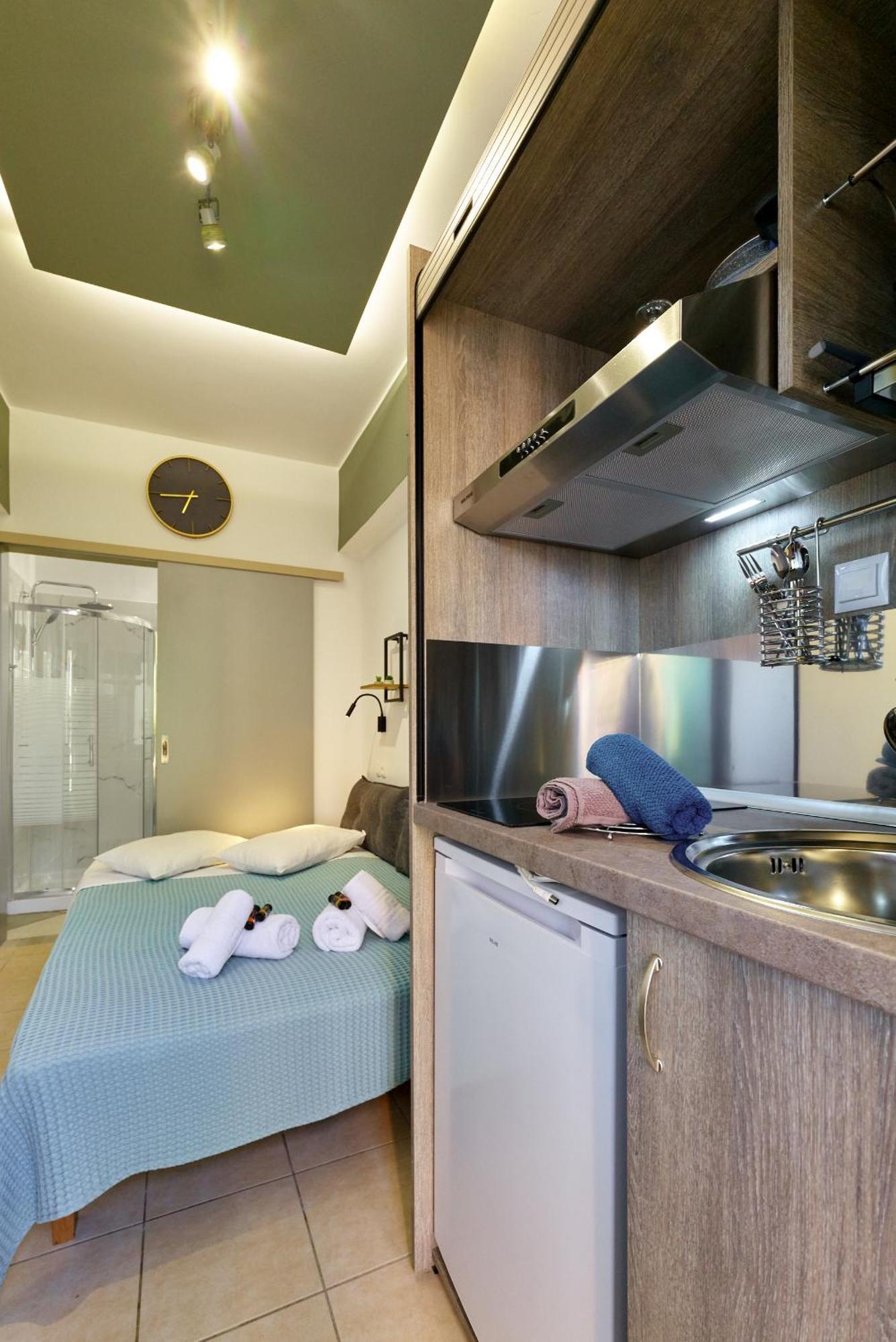 Villa Gereoudis Seaview Apartments-Pool & Bar Kolymbari Exterior photo