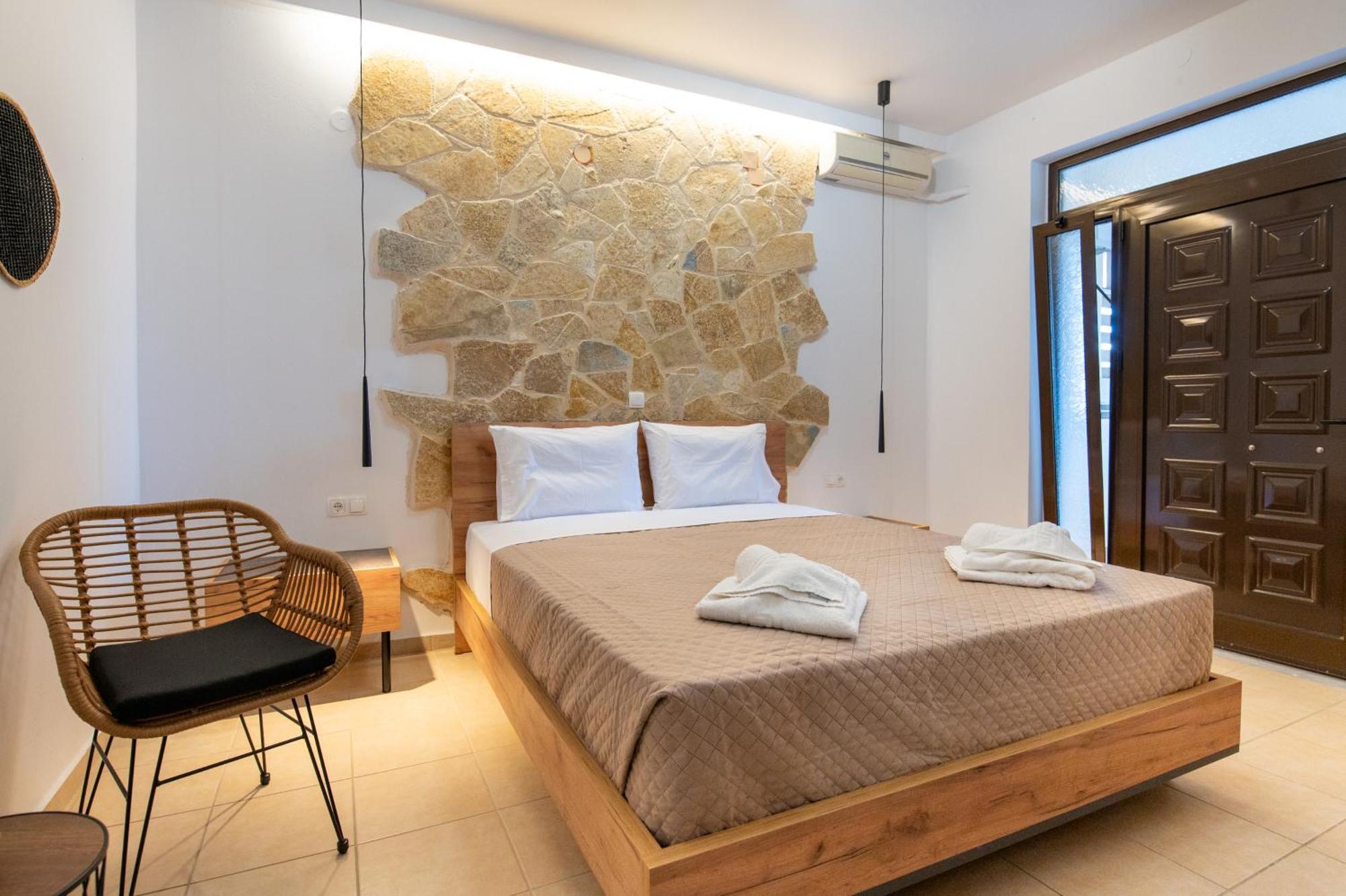 Villa Gereoudis Seaview Apartments-Pool & Bar Kolymbari Exterior photo