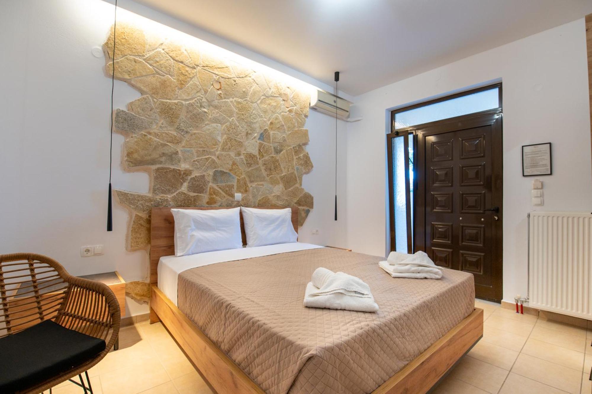 Villa Gereoudis Seaview Apartments-Pool & Bar Kolymbari Exterior photo